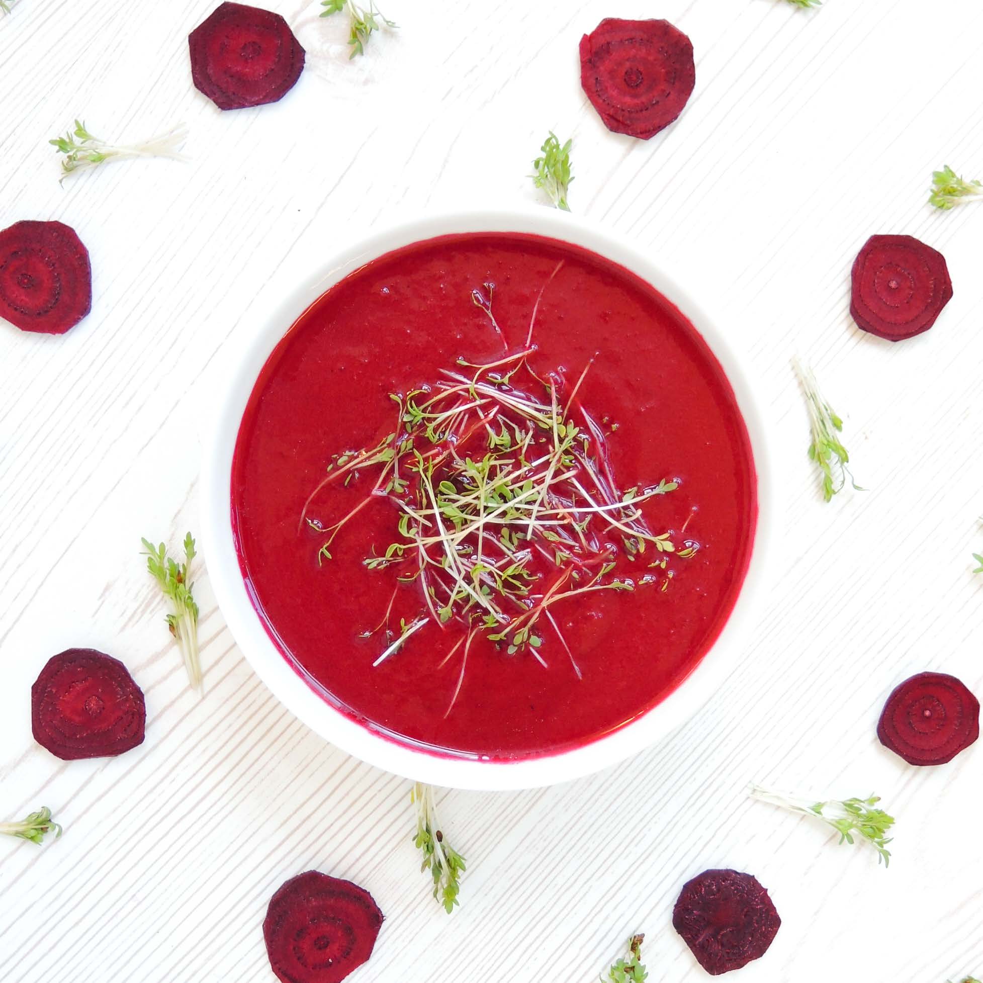 Rote Bete Suppe mit Kokosmilch