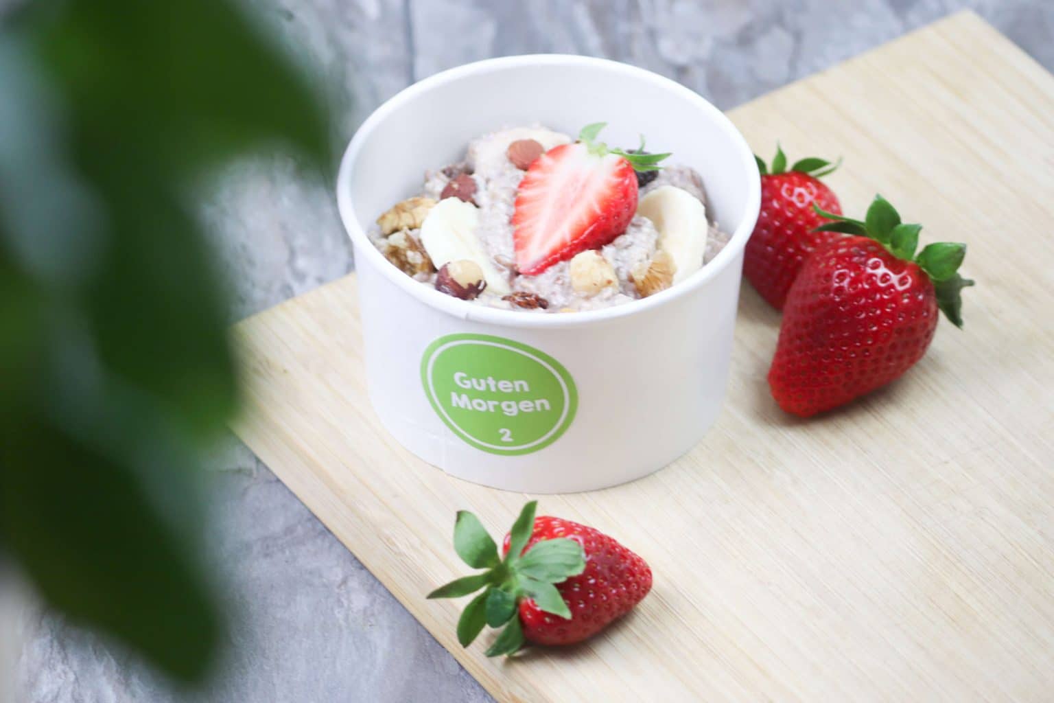 Erdbeer-Bananen-Bowl - Basenbox Erdbeer-Bananen-Bowl - Basenbox